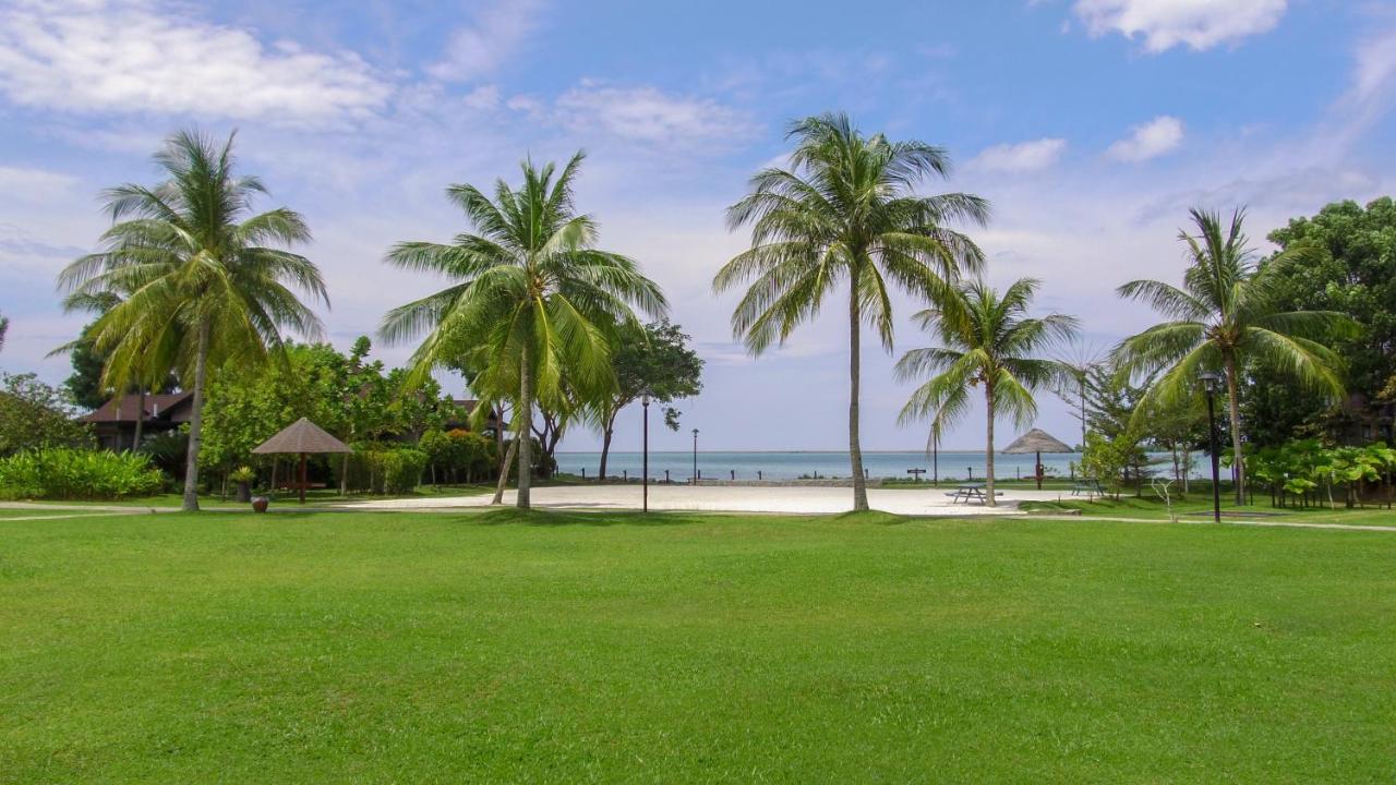 Ombak Villa Langkawi Pantai Cenang  Bagian luar foto