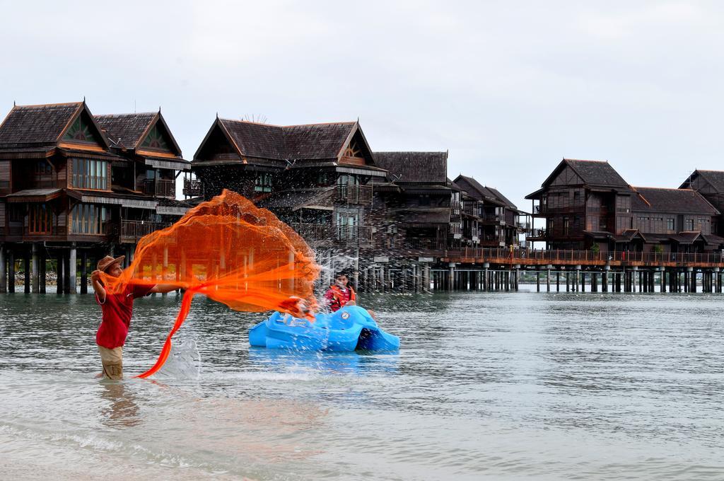 Ombak Villa Langkawi Pantai Cenang  Bagian luar foto